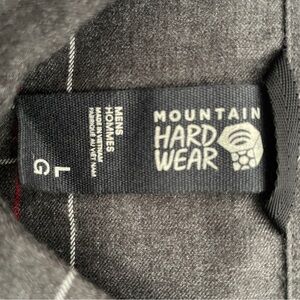 Mountain Hardwear Men's Gray Casual Button Down Shirt